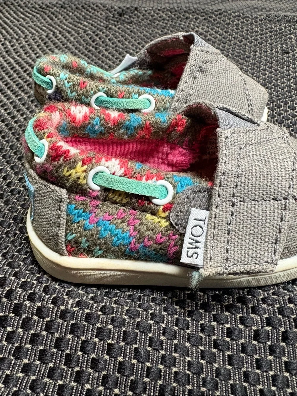TOMS Tiny Alpargata size 3 baby girls